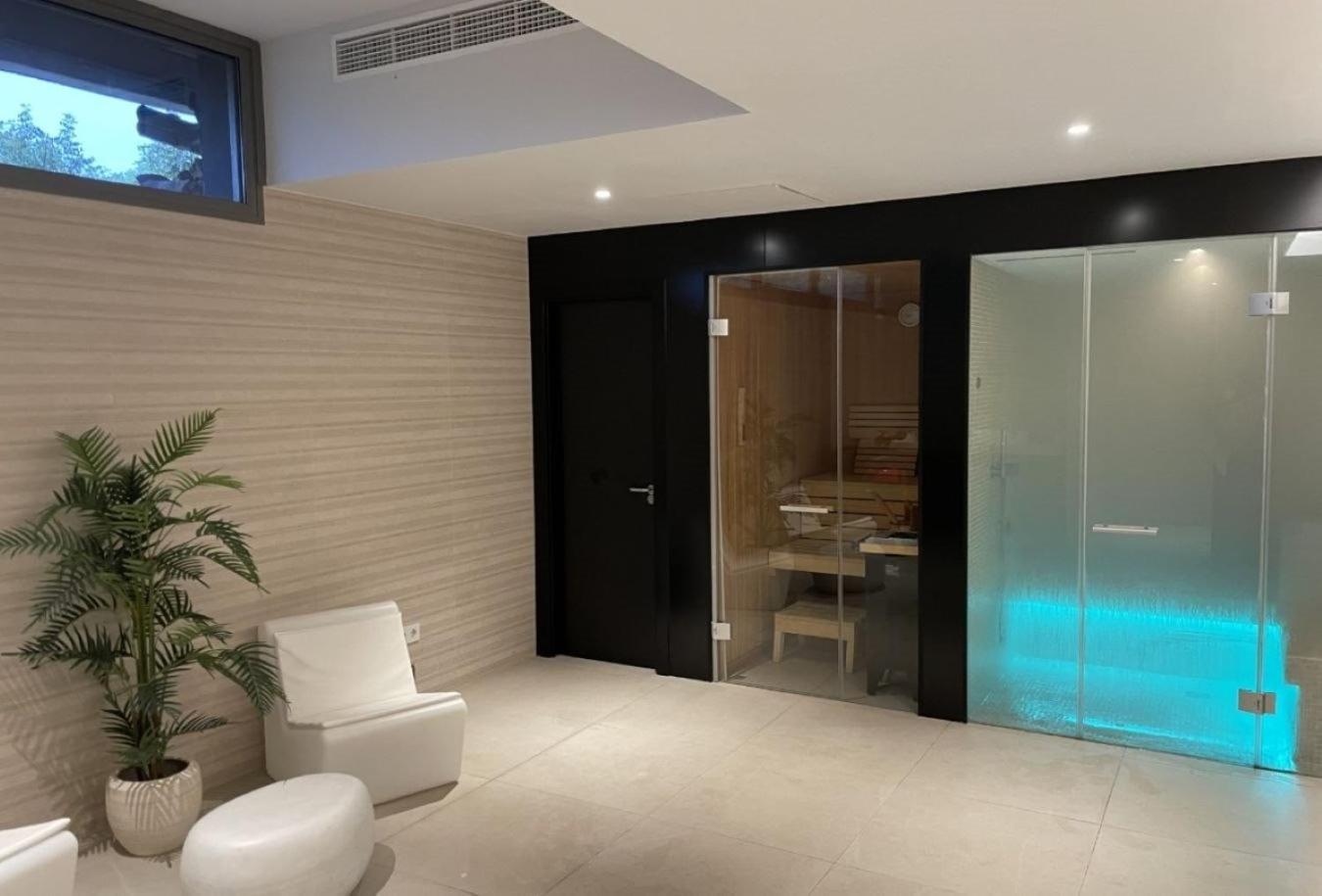 Vivi Homes - Elies House Pool, Gym, Spa & Sea View El Faro エクステリア 写真
