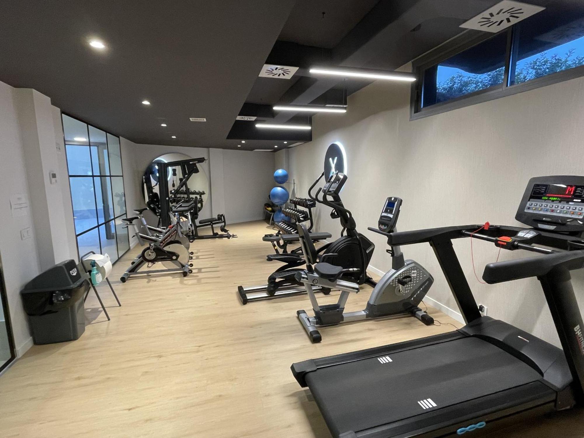 Vivi Homes - Elies House Pool, Gym, Spa & Sea View El Faro エクステリア 写真