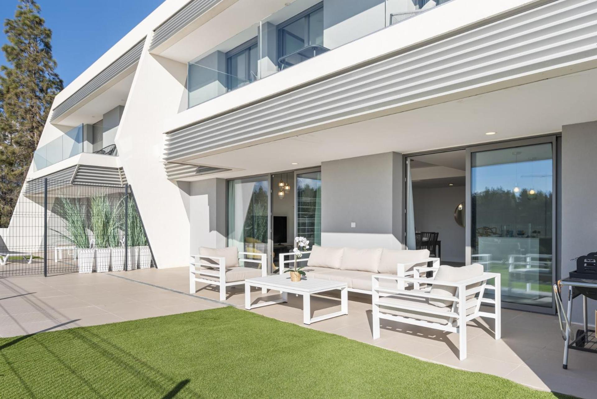 Vivi Homes - Elies House Pool, Gym, Spa & Sea View El Faro エクステリア 写真